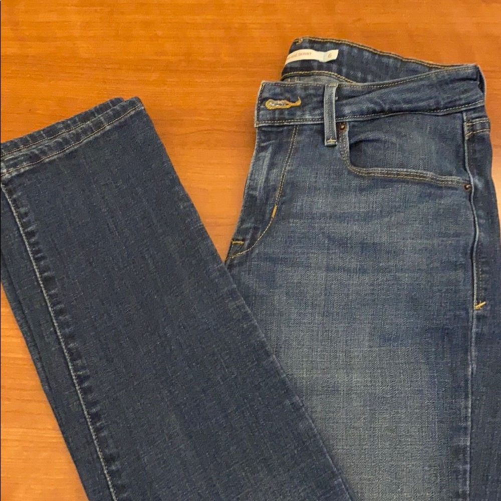 Levi’s skinny jeans